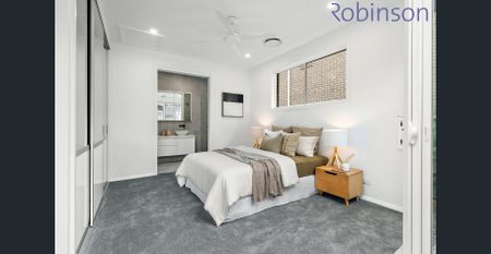 Luxury four bedroom designer home close to all amenities - Photo 3