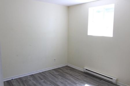 Appartement à louer - Longueuil (Saint-Hubert) (Laflèche) Appartement à louer - Longueuil (Saint-Hubert) (Laflèche) - Photo 3