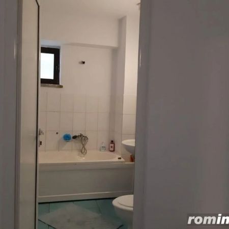 1 camera zona in Gara de Nord - Fotografie 3