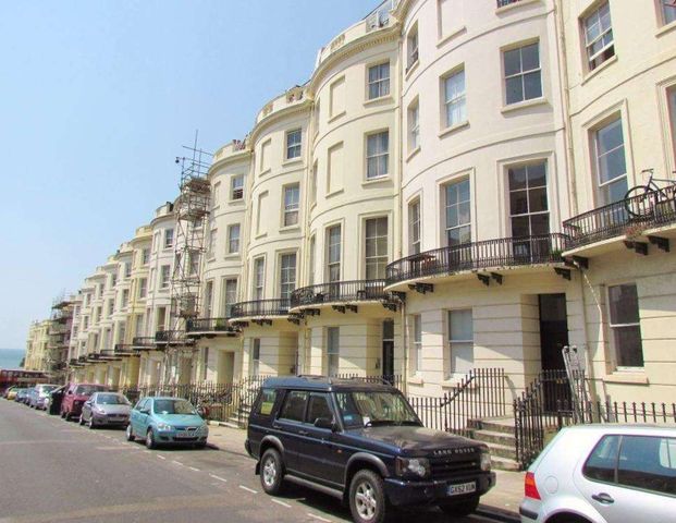 Brunswick Place Room 16 - Photo 1