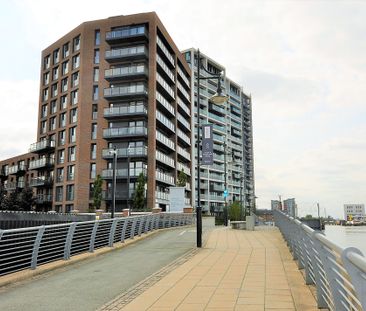 Duke of Wellington Avenue, Royal Arsenal Riverside, London, SE18 6NT - Photo 4
