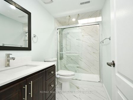 For Lease - 42 Midcrest Circle, Brampton, Ontario - Photo 2