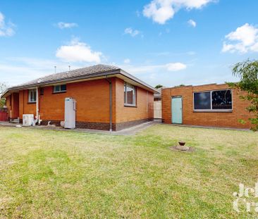 24 Logan Street, Glenroy - Photo 4