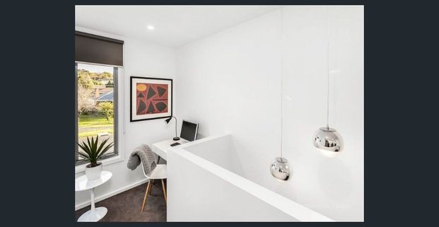 3 BEDROOM WITH STUDY NOOK & DOUBLE GARAGE. - Photo 1