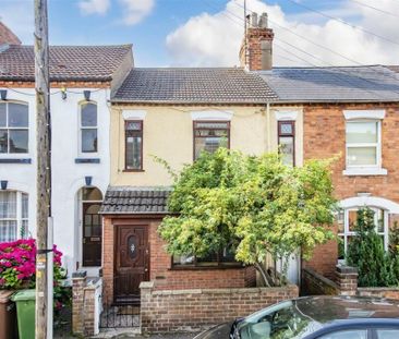 4 bedroom terraced house to rent - Photo 2