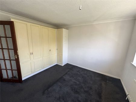 Silver Spring Close, DA8, Kent - Photo 4