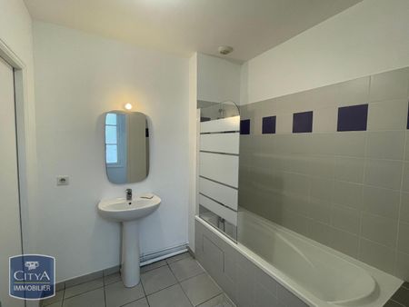 Location Maison 5 pièces 132m² CHINON 37500 - Photo 5