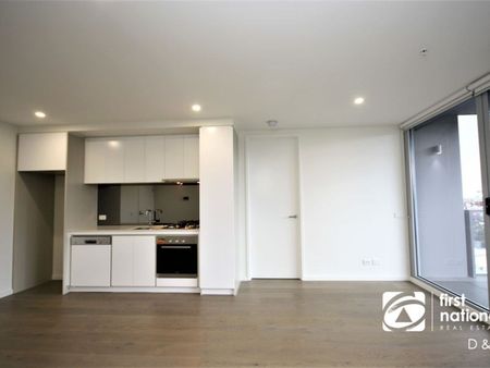 Live The Luxurious Lifestyle - Photo 4