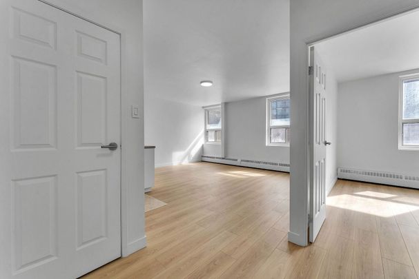 145 York St - Photo 1