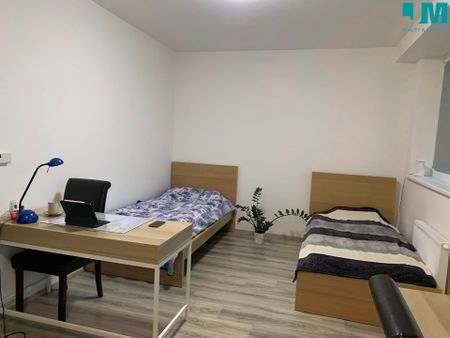 Pronájem bytu 1+kk a garsoniéry 38 m² - Photo 2