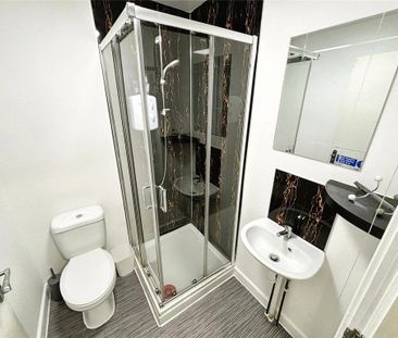 1 bedroom in a house share to rent - Photo 5