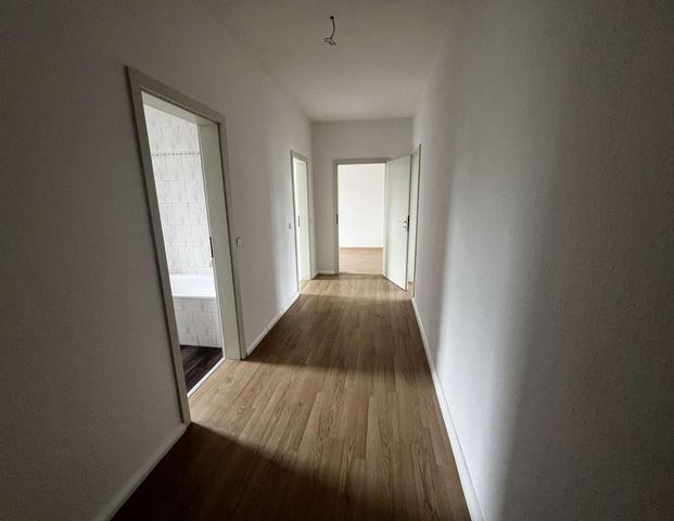 *** Charmante 2-Raum-Wohnung in zentraler Lage von Chemnitz zu vermieten *** - Foto 1