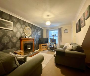 2 bedroom Semi-Detached House to let - Photo 5