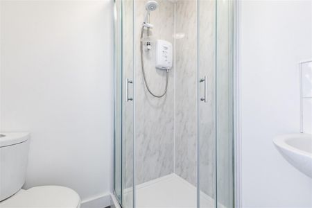 Seaside, Eastbourne - Photo 3