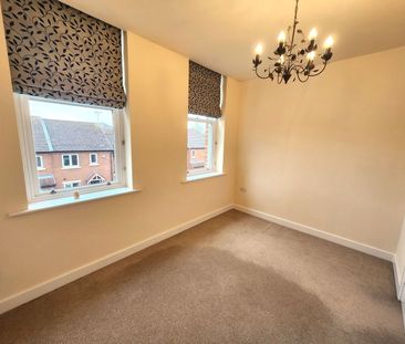 Marshall Crescent, Stourbridge, DY8 5TA - Photo 2