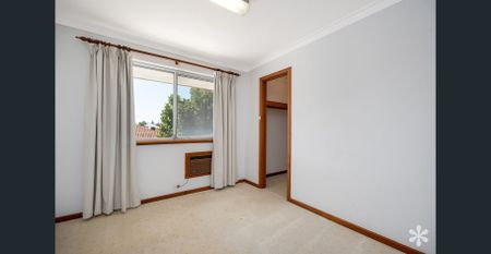 Expansive Family Home in Top Location - Photo 4