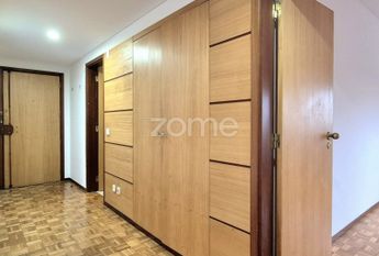 Apartamento T3 em Lisboa
