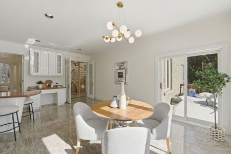 For Lease - 19 Risebrough Avenue, Toronto, Ontario - Photo 4