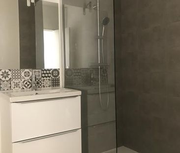 Location Appartement 2 pièces 70m² - Photo 3