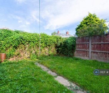 4 bedroom terraced house to rent - Photo 2