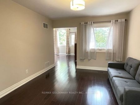 For Lease - 2 Edinburgh Drive, Richmond Hill, Ontario - Photo 5