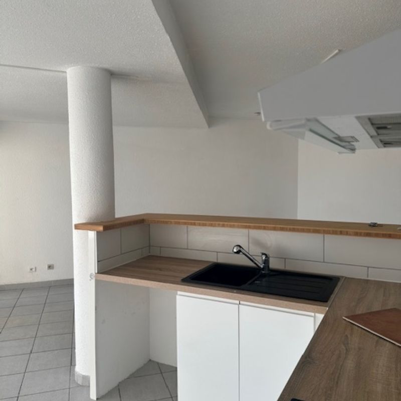 Location Appartement 2 pièces 55m² - Photo 1