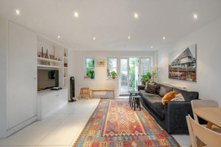 4 bedroom terraced house to rent - Photo 3