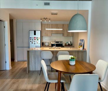 Appartement 3 1/2 au EOLIA Dix30 - Photo 1