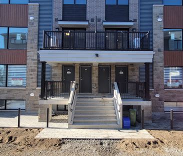 For Lease - 801 Arcadian Private, Kanata, Ontario - Photo 4