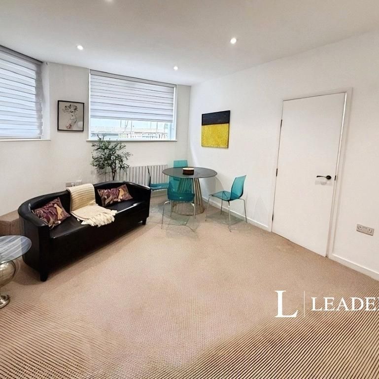 1 bedroom flat to rent - Photo 1