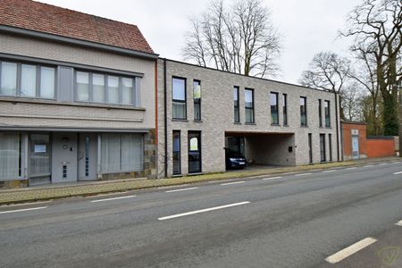 Prachtige nieuwbouw bel-etage met carport en terras te huur! - Foto 2