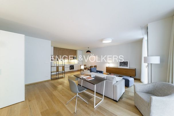 Pronájem bytu 1+kk 66 m² - Fotografie 1