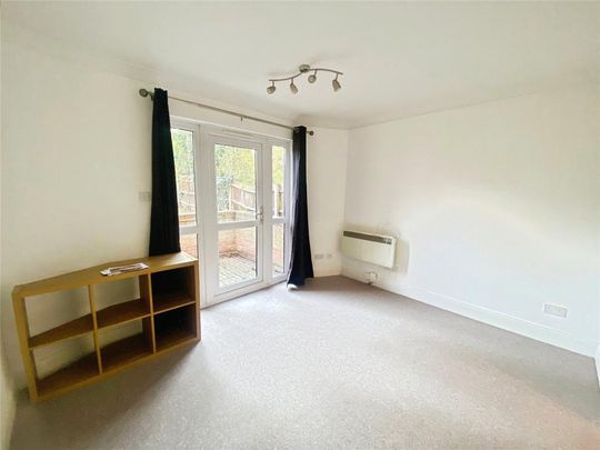 1 bedroom flat to rent - Photo 1