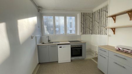 Location Appartement 4 pièces 110m² BREST 29200 - Photo 5