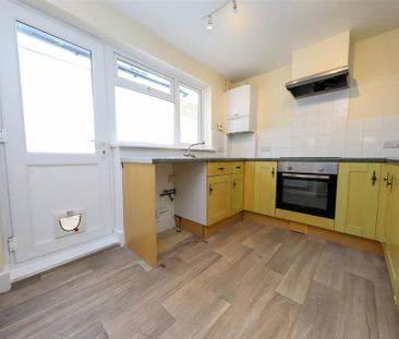 2 bedroom terraced house to rent - Photo 6