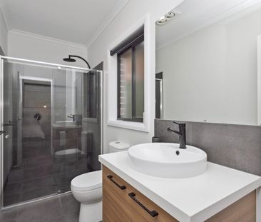 FULLY FURNISHED - AVAILABLE START OF MARCH - Photo 5