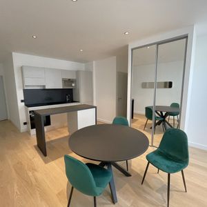 APPARTEMENT T2 A LOUER - LYON 2EME ARRONDISSEMENT - 51 m2 - 1 435 € charges comprises par mois - Photo 2