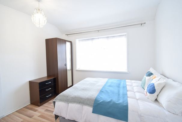 Room in a Shared House, Westway, W12 - Photo 1