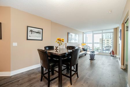 For Lease - 8 York Street Unit# 809, Toronto, Ontario - Photo 2