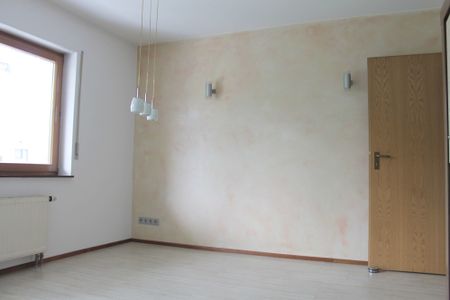 **Ballrechten-Dottingen**Tolle 4 Zi. Whg. mit EBK, 2x Balkon, Stellplatz*ab 01.04.2026 bezugsfrei* - Foto 5
