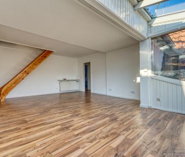 3-Zimmer-Dachgeschoss-Wohnung mit Balkon - Foto 2