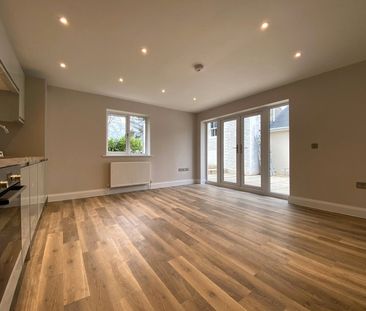 1 bedroom Bungalow in Coppid Hall, Bracknell - Photo 1