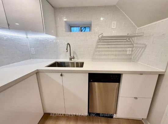 For Lease - 10 Vimy Avenue Unit# Bsmt, Toronto, Ontario - Photo 1