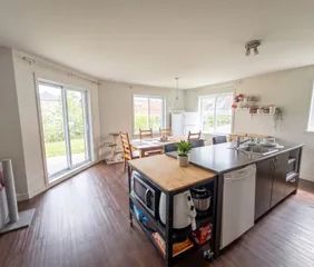 1 room apartment of 110m² in Sherbrooke - Photo 2