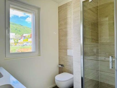 Vivere in Capriasca: elegante 4.5 locali con vista aperta e grande lum - Photo 4