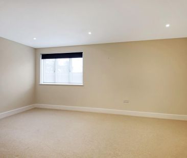 3 bedroom barn conversion to rent - Photo 3