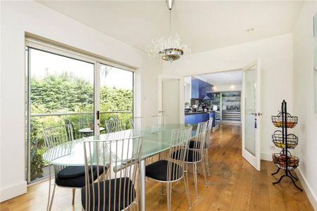 5 bedroom detached house to rent - Photo 3