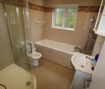 3 bedroom semi-detached house to rent - Photo 6