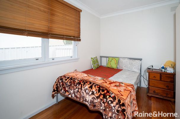 9 Condon Avenue, Mount Austin, NSW 2650 - Photo 1