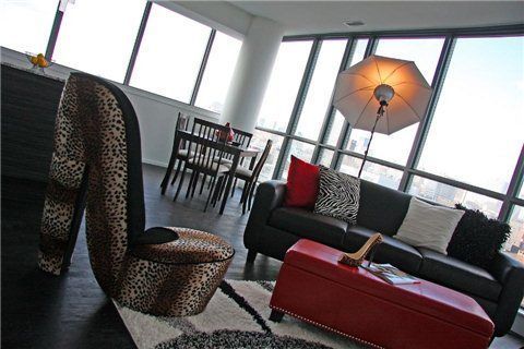 For Lease - 8 Charlotte Street Unit# 2003, Toronto, Ontario - Photo 1